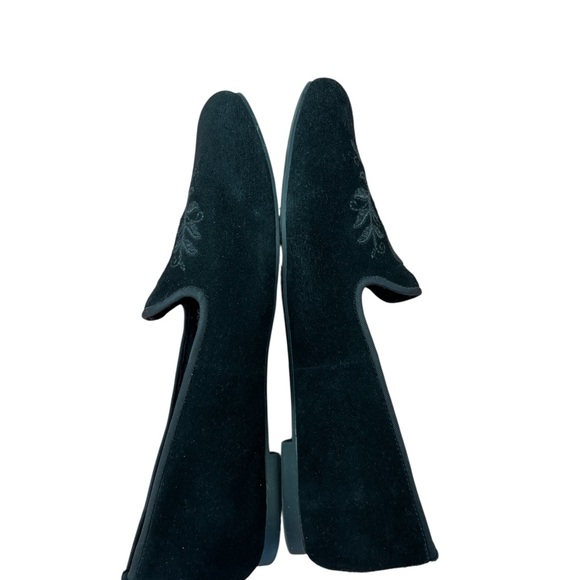 Vionic Black Suede Slip-On Loafers Flats • Embroidered Crown • Comfort Orthotic - Picture 4 of 10